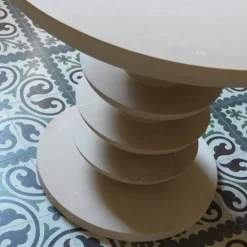 Tavolino in pietra calcarea Ondulation di Matali Crasset*Pimar Limestone Best