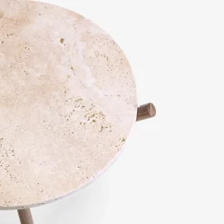 tavolino in pietra travertino beige naturam con gambe in noce canaletto*Veltha Outdoor Stone Design Clearance