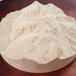 Tavolino topografico Tip designed by Riccardo Vendramin*Dolomitisch New