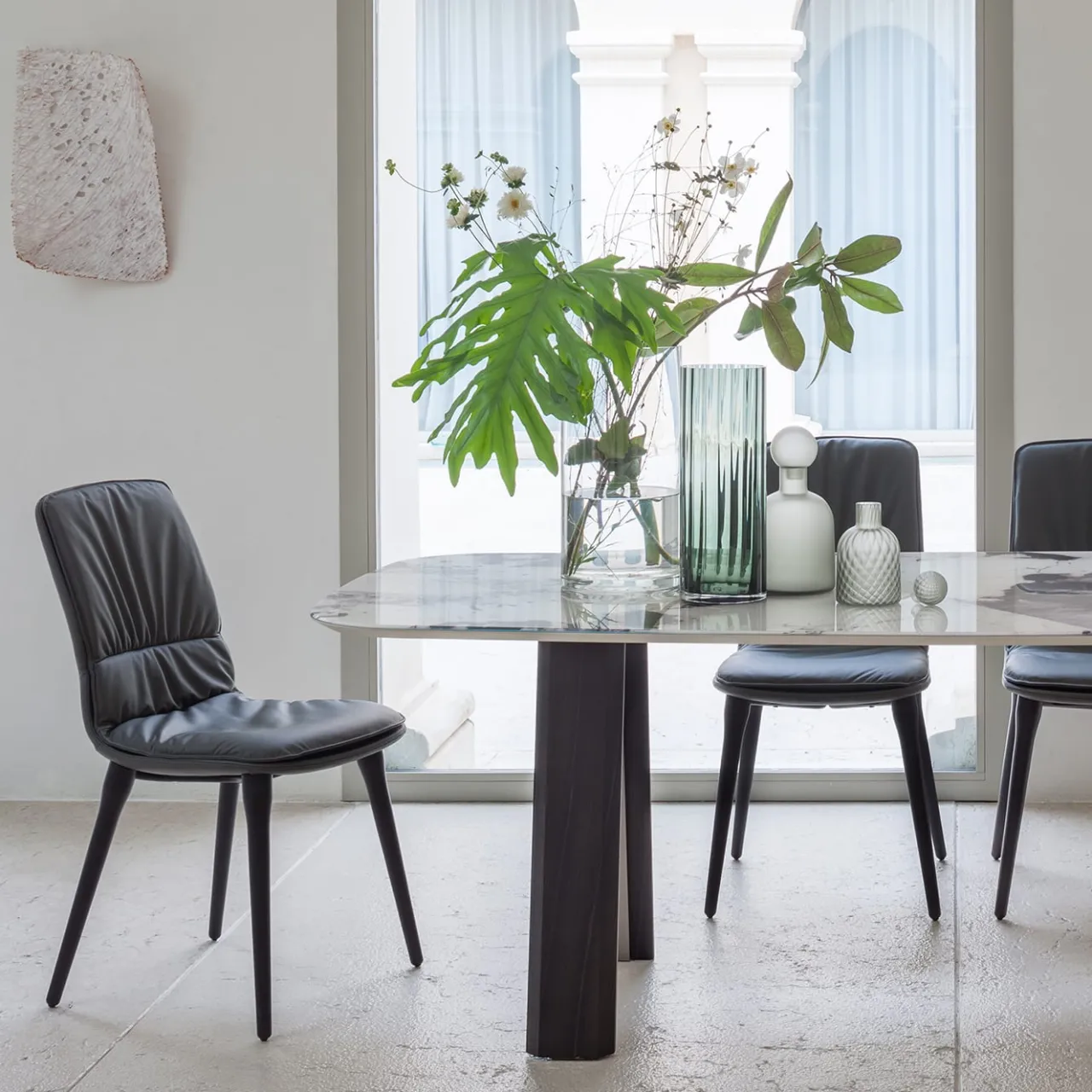 Tavolo Bridge Patagonia effetto marmo e rovere*Morica Design