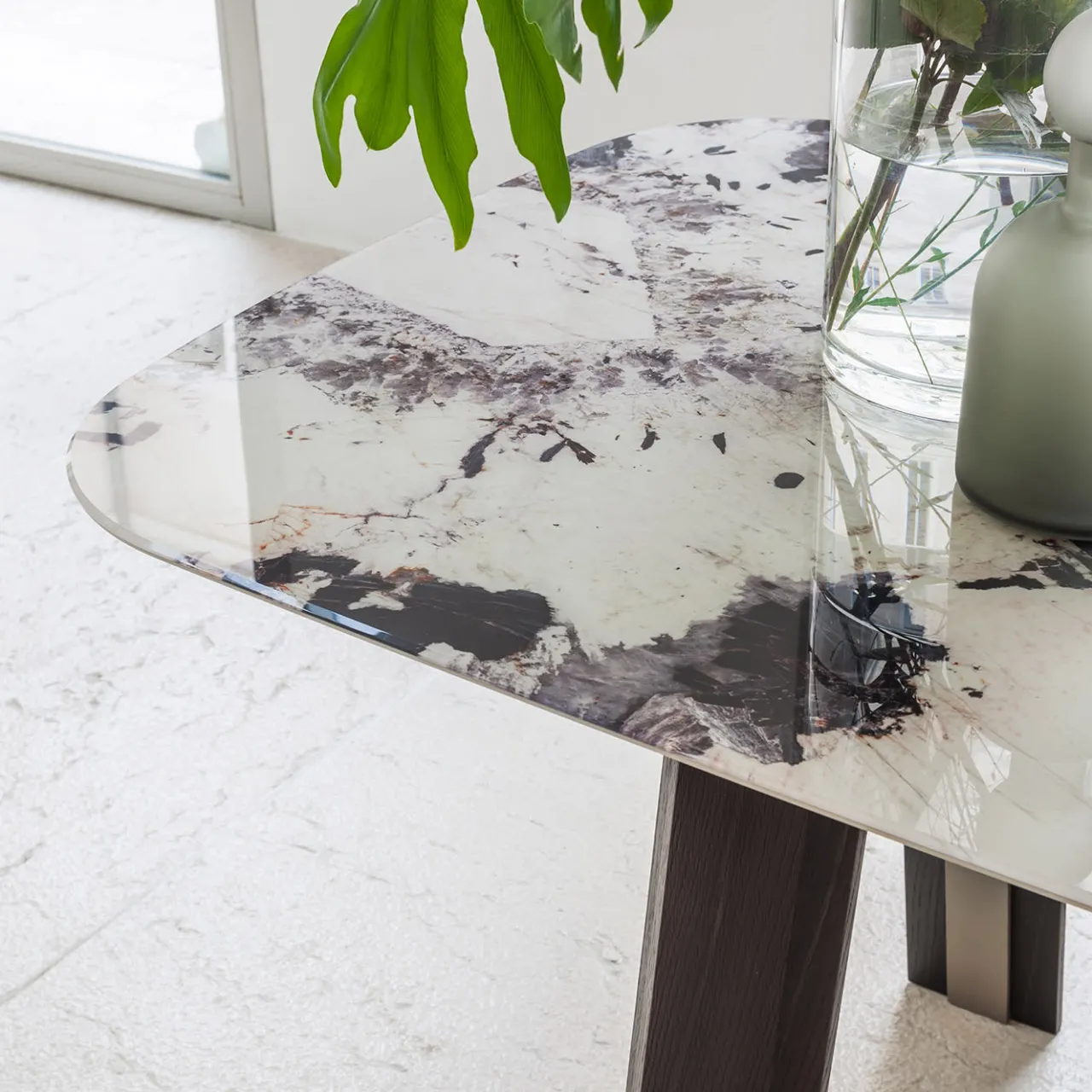 Tavolo Bridge Patagonia effetto marmo e rovere*Morica Design