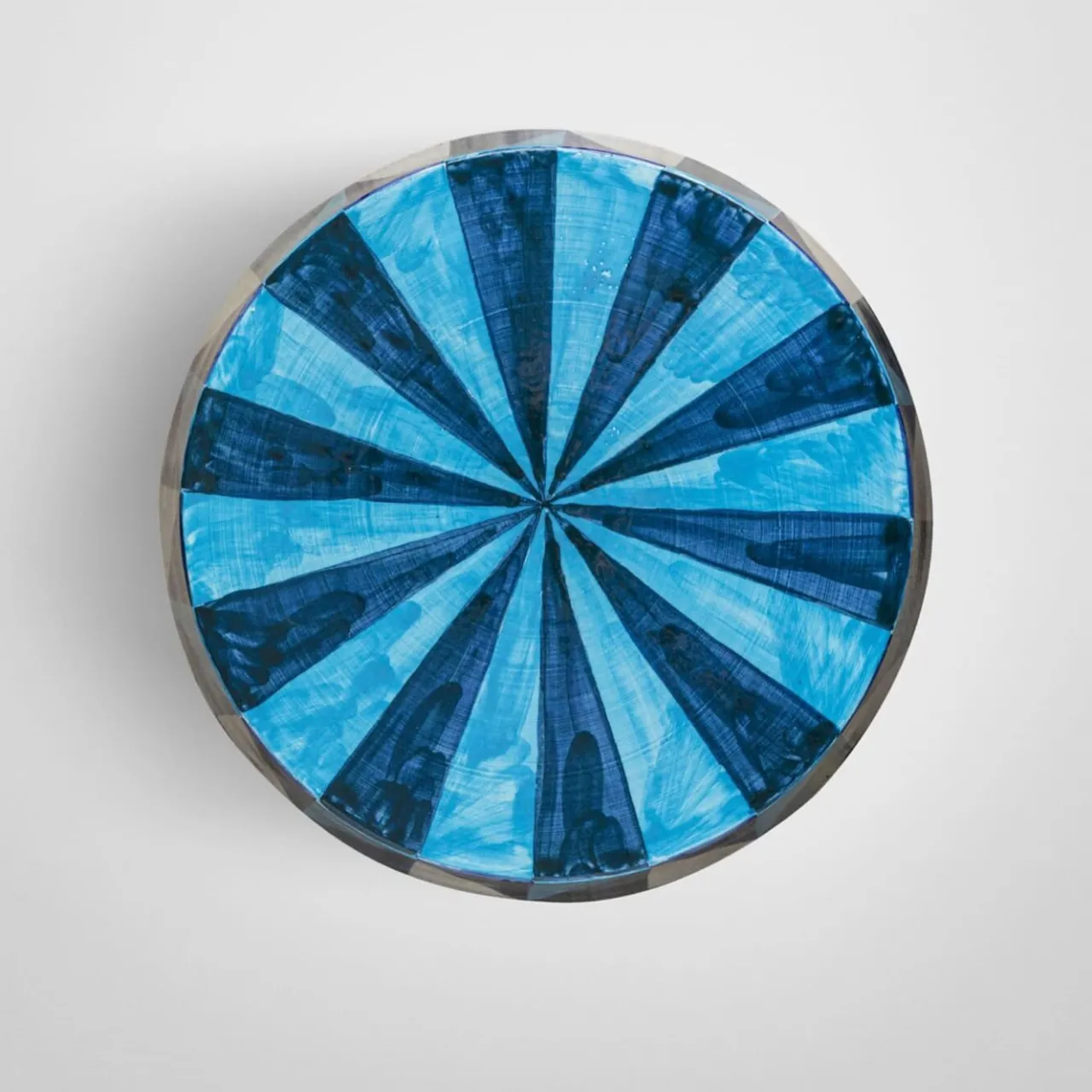 Tavolo con decoro a rombi bianchi e blu lucido in ceramica*Fratelli Bevilacqua Sale