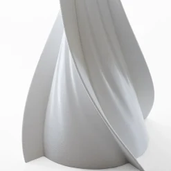 Tavolo da bistrot in bioplastica con finitura in marmo rovesciato Soho*Elli Hot