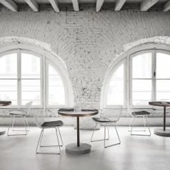 Tavolo da bistrot Rene in marmo Nero Marquinia di Piero Lissoni*Salvatori Online