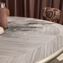 Tavolo da pranzo in metallo intarsiato con gocce d'argento e legno grigio*Chiara Provasi