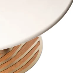 Tavolo da tè bianco sporco Ghaf di Lorenza Bozzoli*Jwana Hamdan Outlet