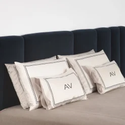 Testiera Vittoria di Ciarmoli Queda Studio*UNO Contract Online