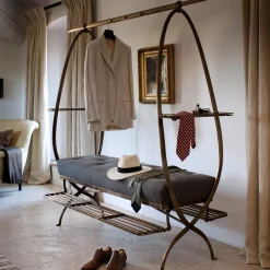 The Dumb Valet*B.B. for Reschio New