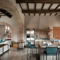 The Simple Bar Stool*B.B. for Reschio