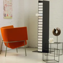 Thin Black Table di Nendo*Cappellini